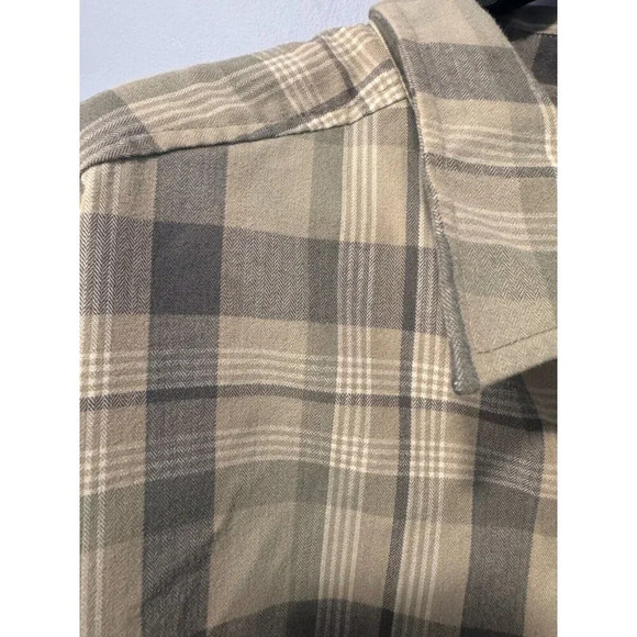 Columbia XXL plaid  omni‎ wick mens button down shirt - Picture 3 of 4